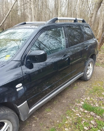 Mitsubishi Outlander cena 17200 przebieg: 153380, rok produkcji 2003 z Gdańsk małe 172